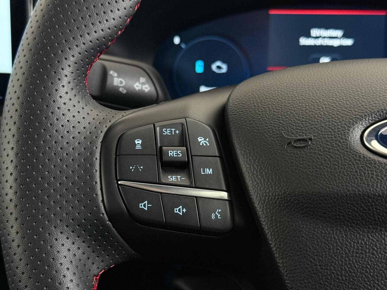Ford Kuga thumbnail Misc Controls
