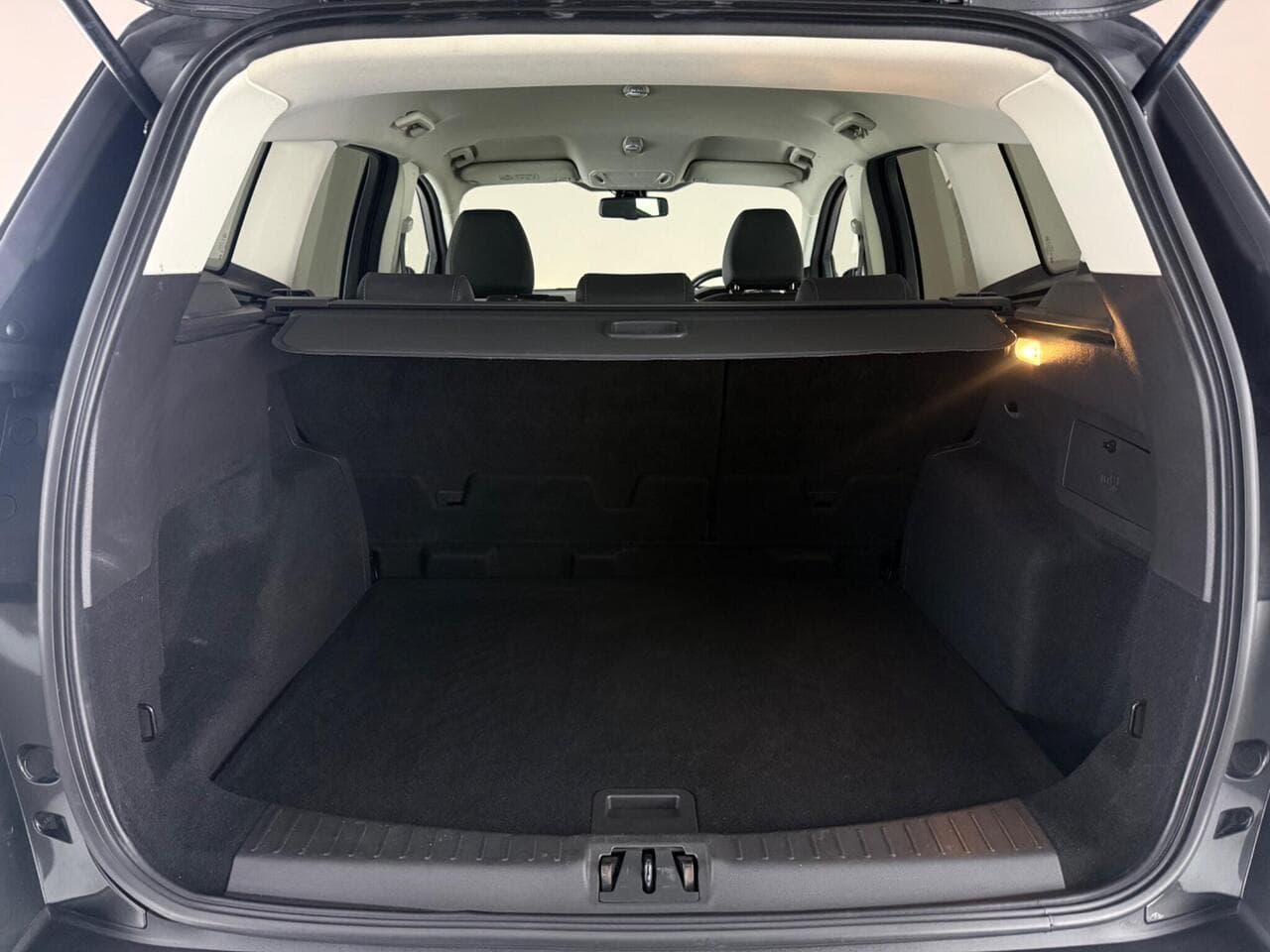 Ford Kuga thumbnail Boot