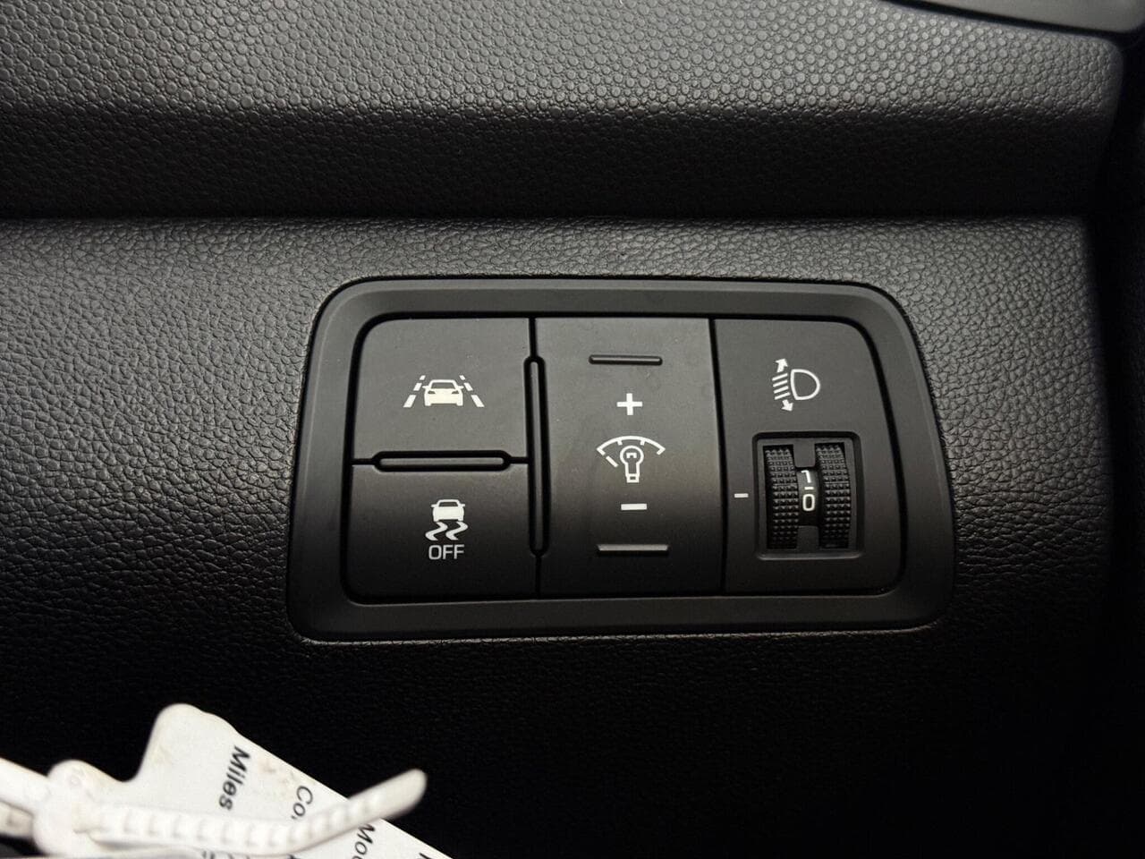 Hyundai i20 thumbnail Misc Controls