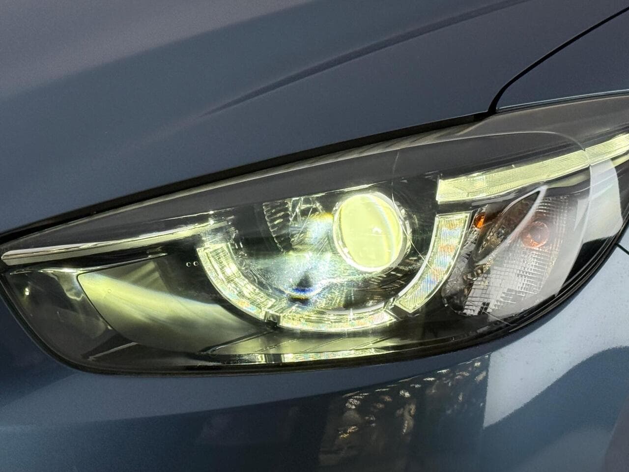 Mazda CX-5 thumbnail Lights Front