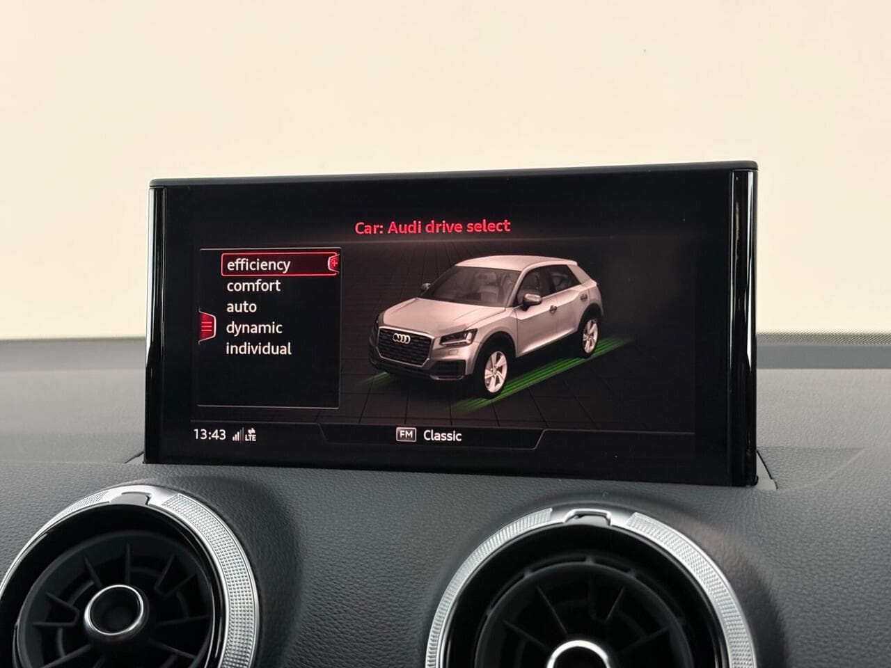 Audi Q2 thumbnail Infotainment System