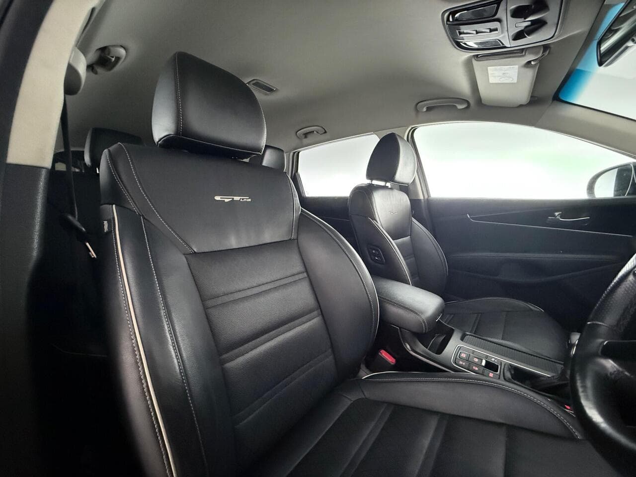 Kia Sorento thumbnail Seat Driver
