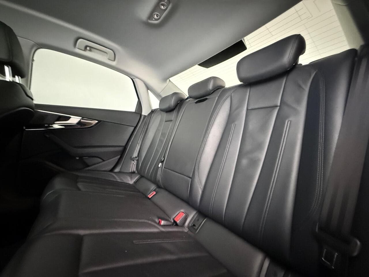 Audi A4 thumbnail Seats Rear