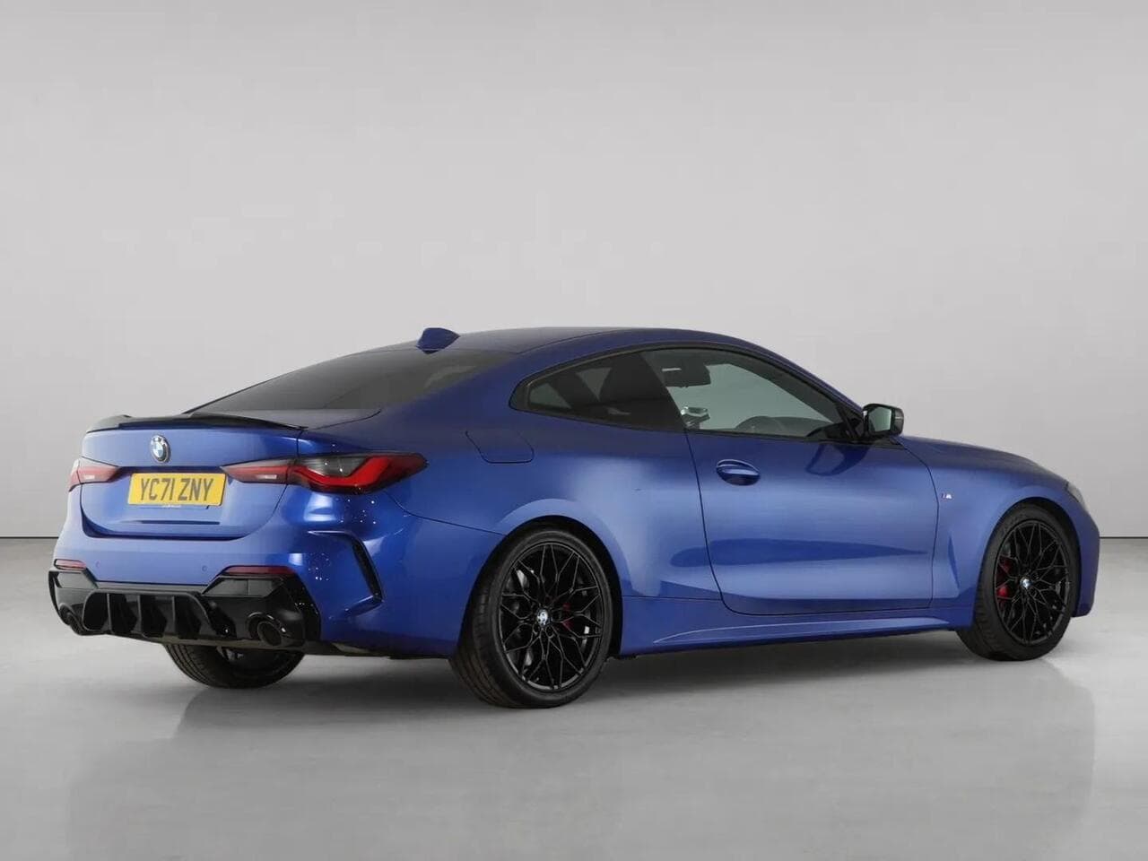 BMW 4 Series thumbnail Rear Right