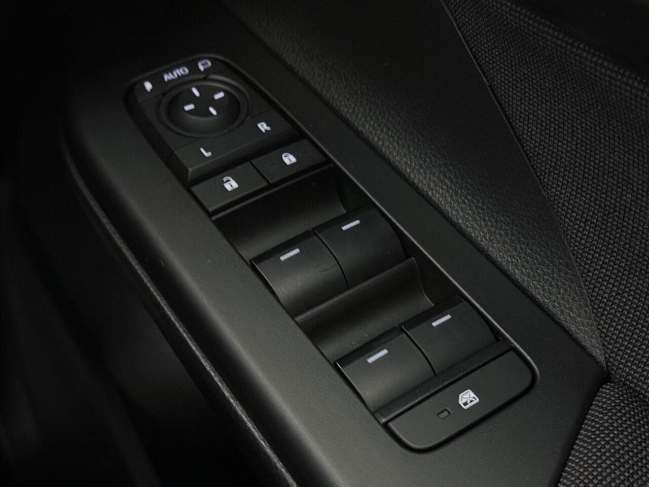 Toyota C-HR thumbnail Misc Controls