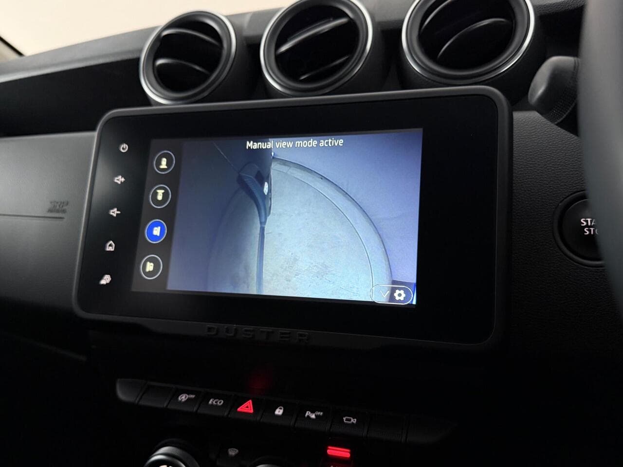 Dacia Duster thumbnail Infotainment System