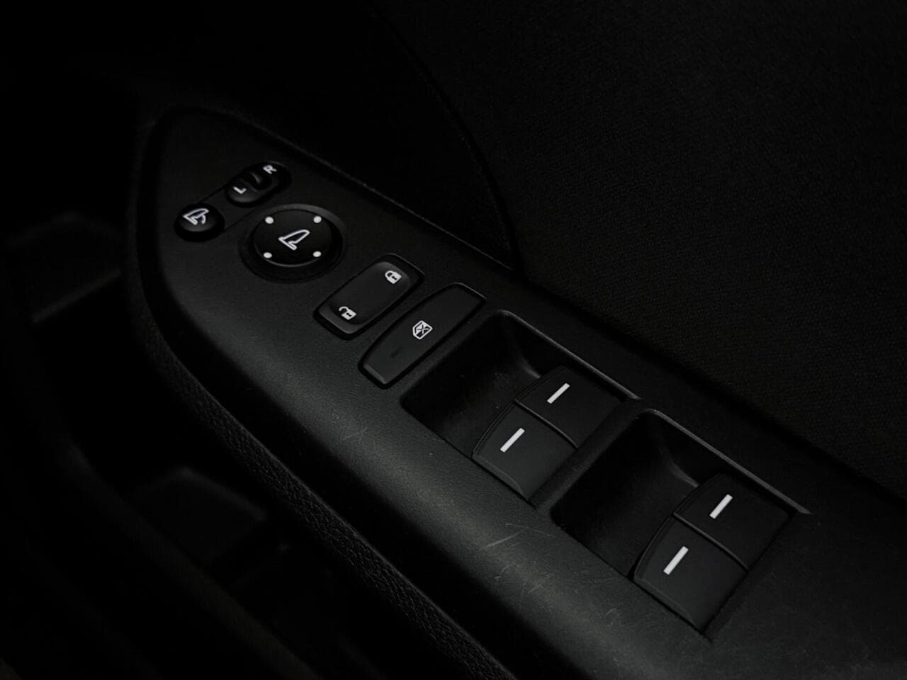 Honda Civic thumbnail Misc Controls