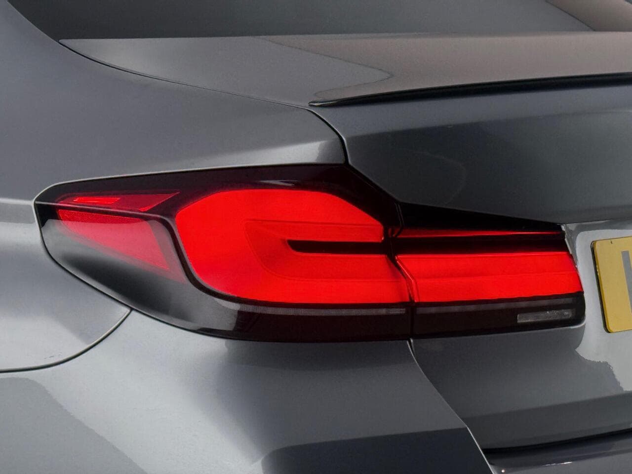 BMW 5 Series thumbnail Lights Rear