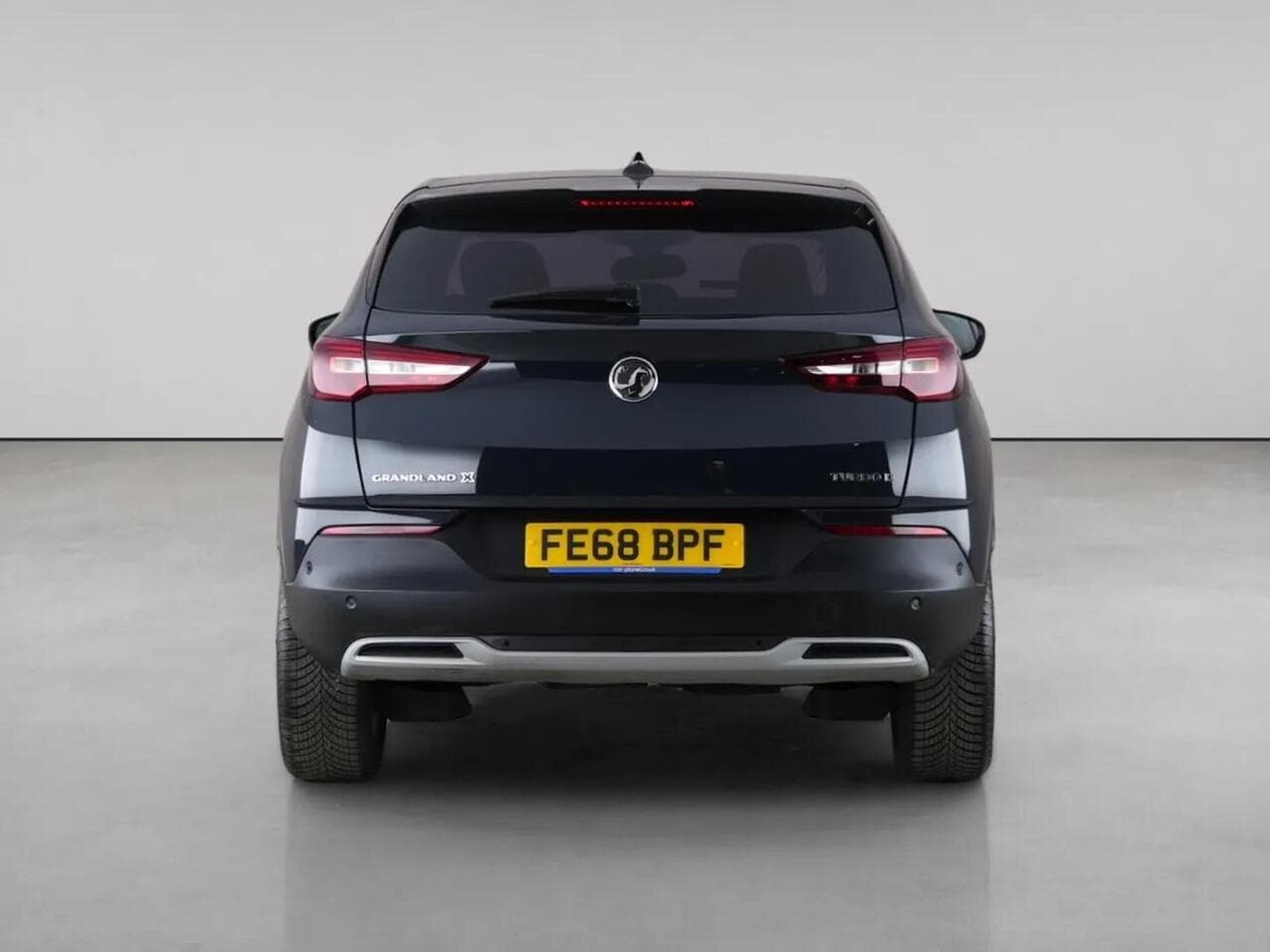 Vauxhall Grandland X thumbnail Rear