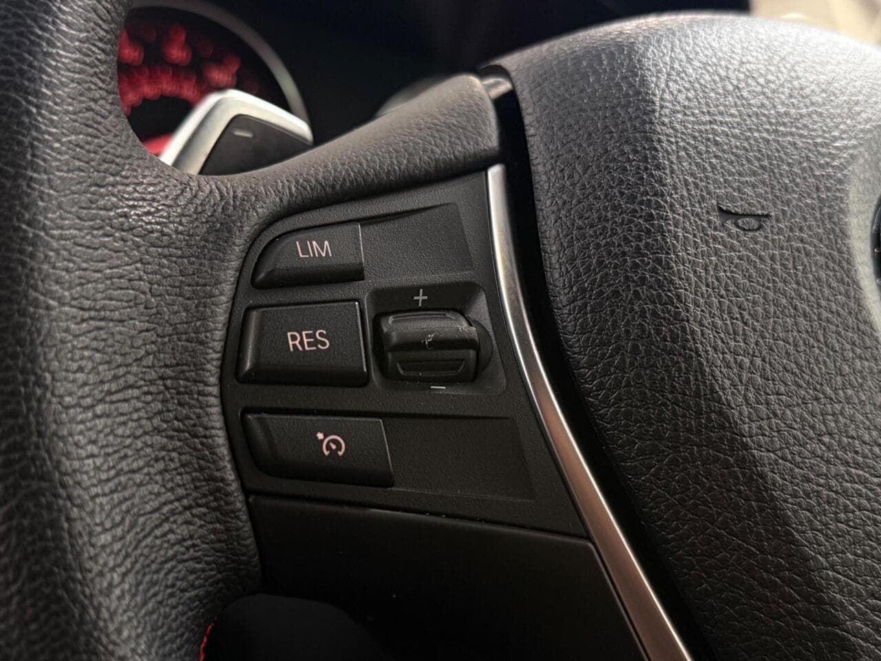 BMW 3 Series Gran Turismo thumbnail Misc Controls