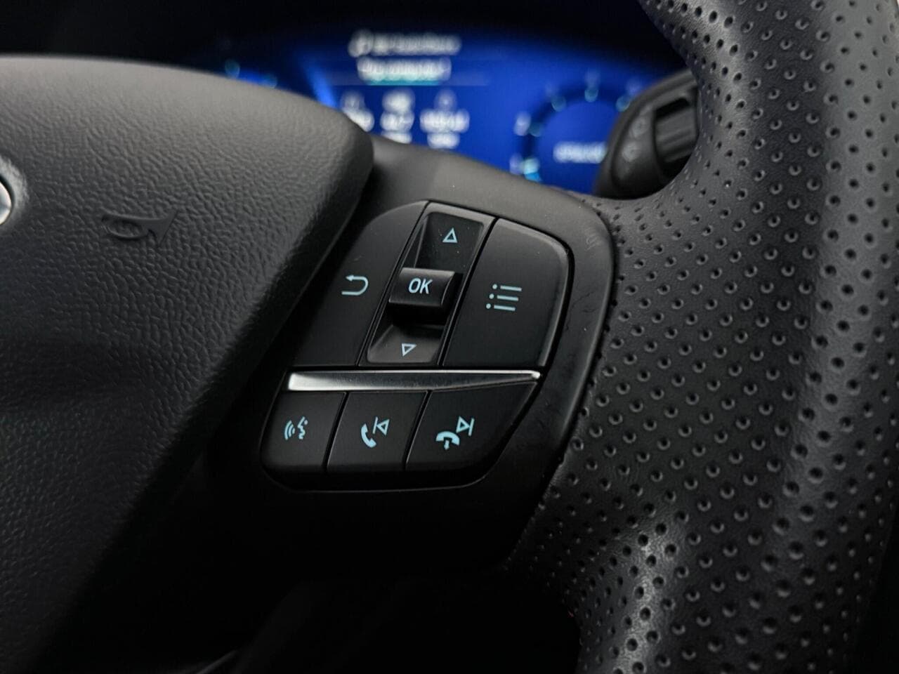Ford Puma thumbnail Misc Controls