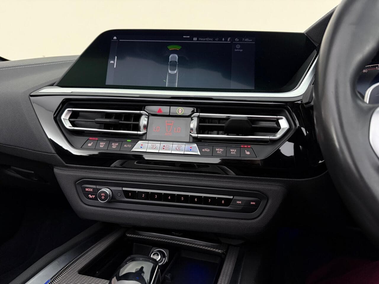 BMW Z4 thumbnail Infotainment System