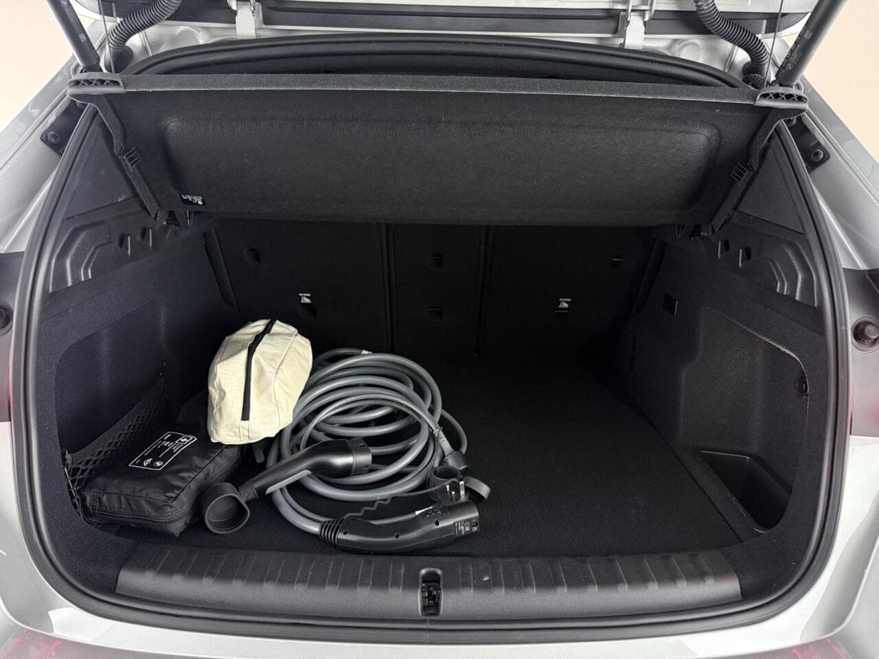 BMW iX1 thumbnail Boot