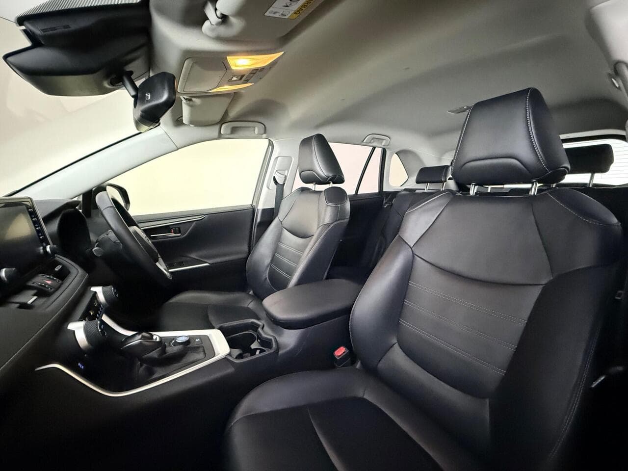 Toyota RAV4 thumbnail Seat Front Passenger