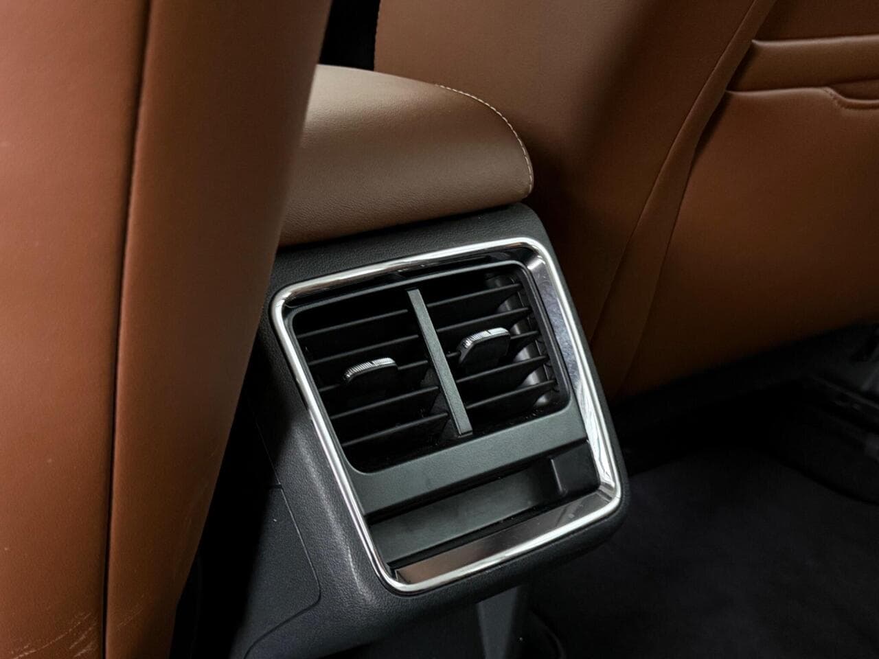 Skoda Enyaq thumbnail Misc Controls