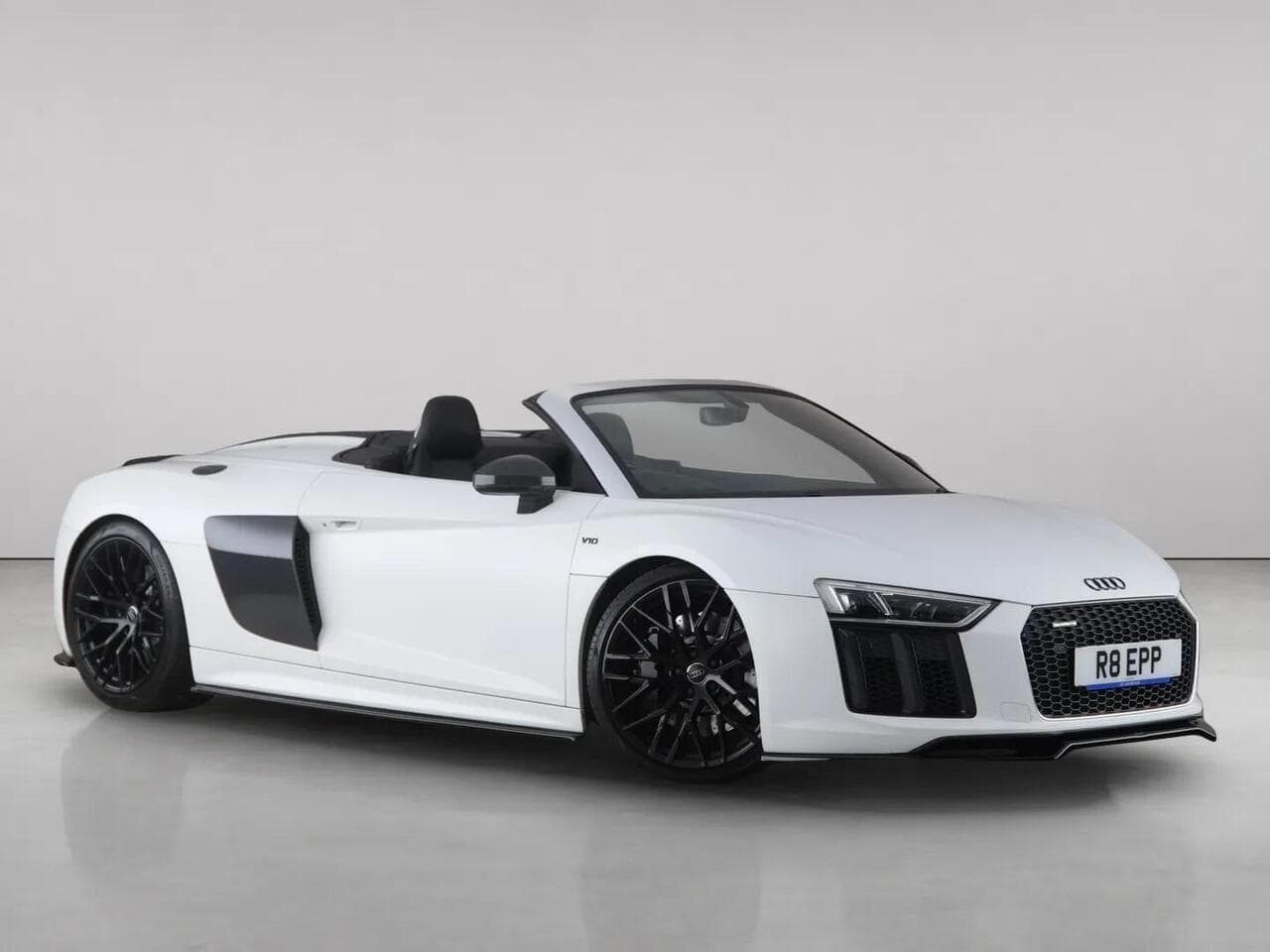 Audi R8 - Audi R8 5.2 FSI V10 Spyder S Tronic quattro Euro 6 (s/s) 2dr