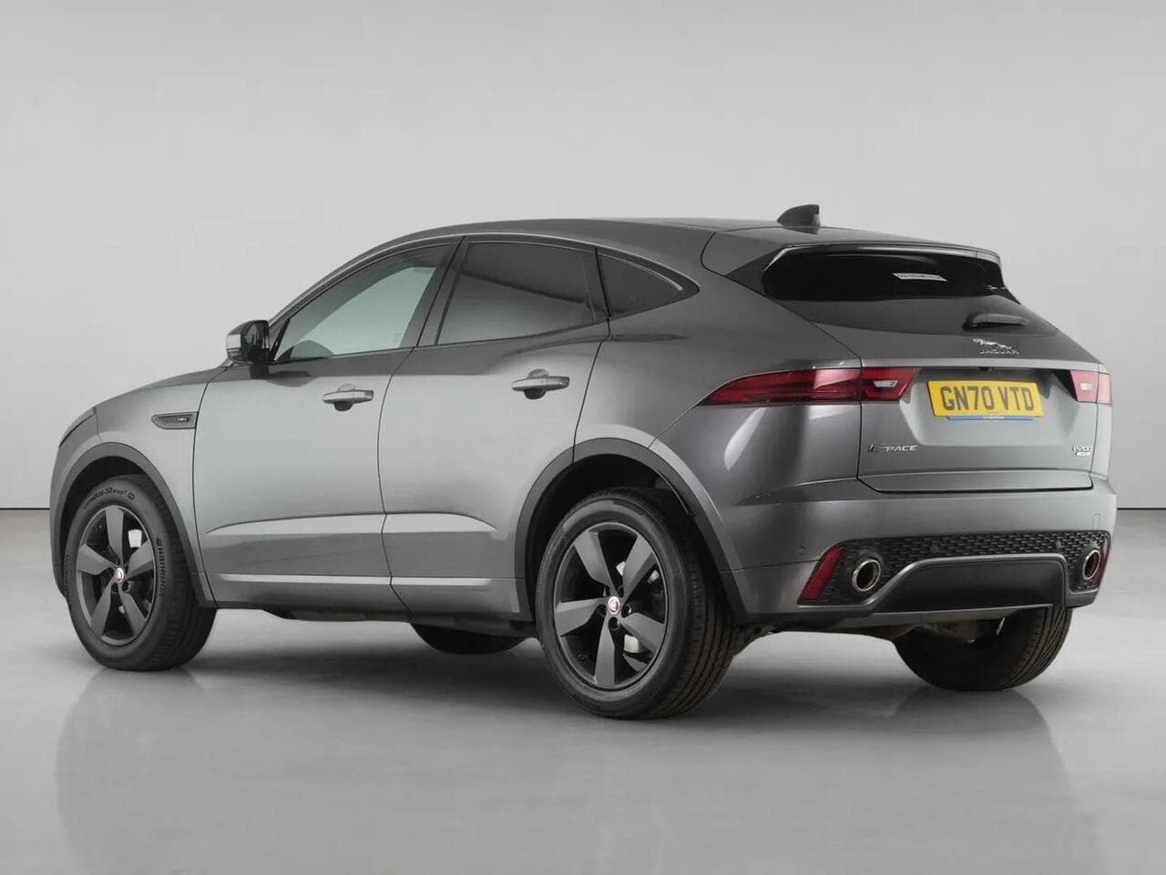 Jaguar E-PACE thumbnail Rear Left