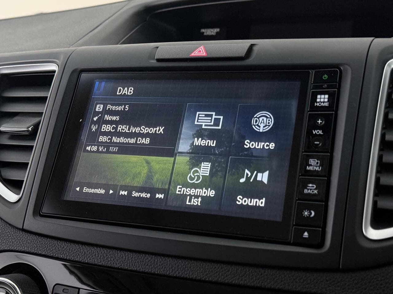 Honda CR-V thumbnail Infotainment System