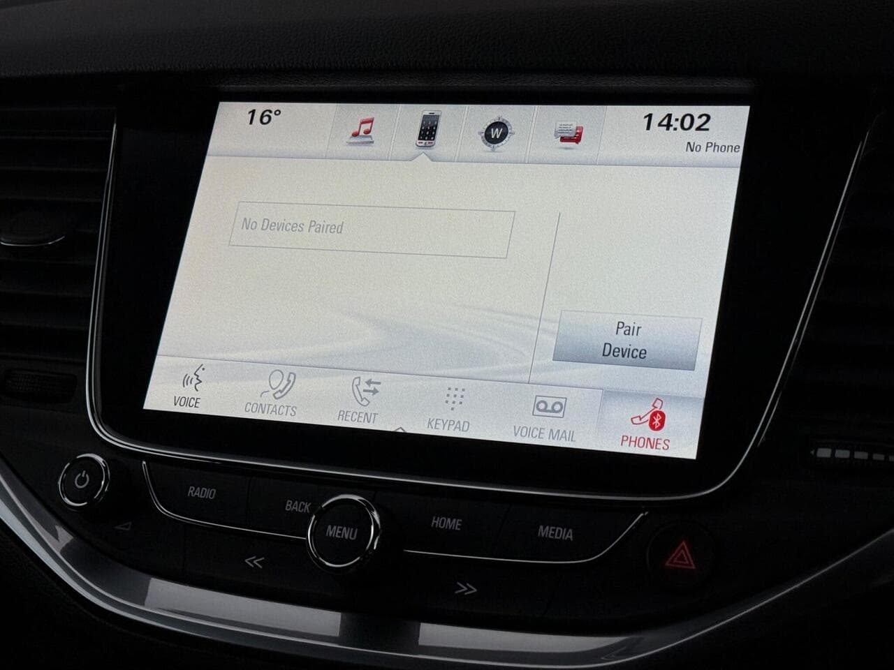 Vauxhall Astra thumbnail Infotainment System