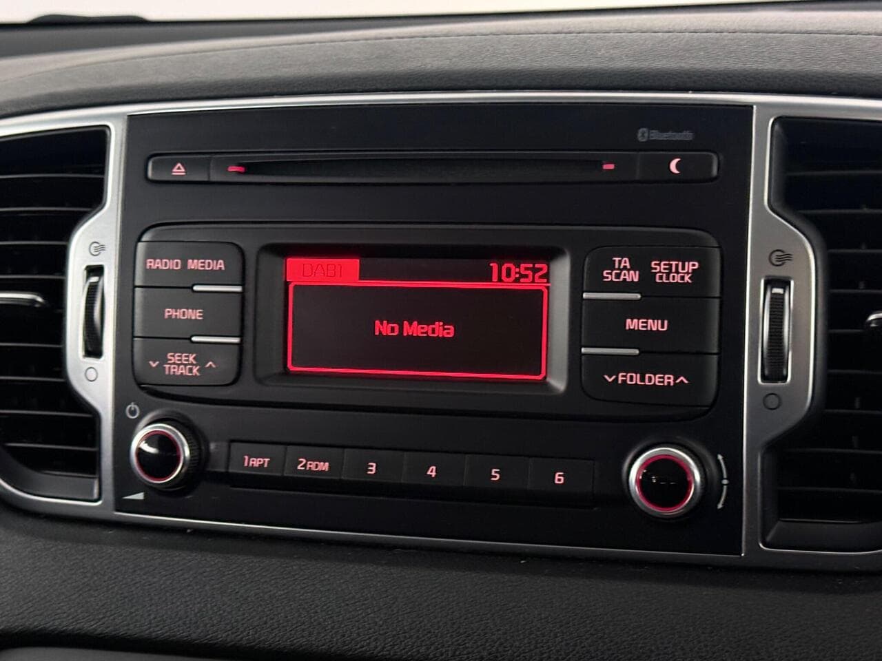 Kia Sportage thumbnail Infotainment System