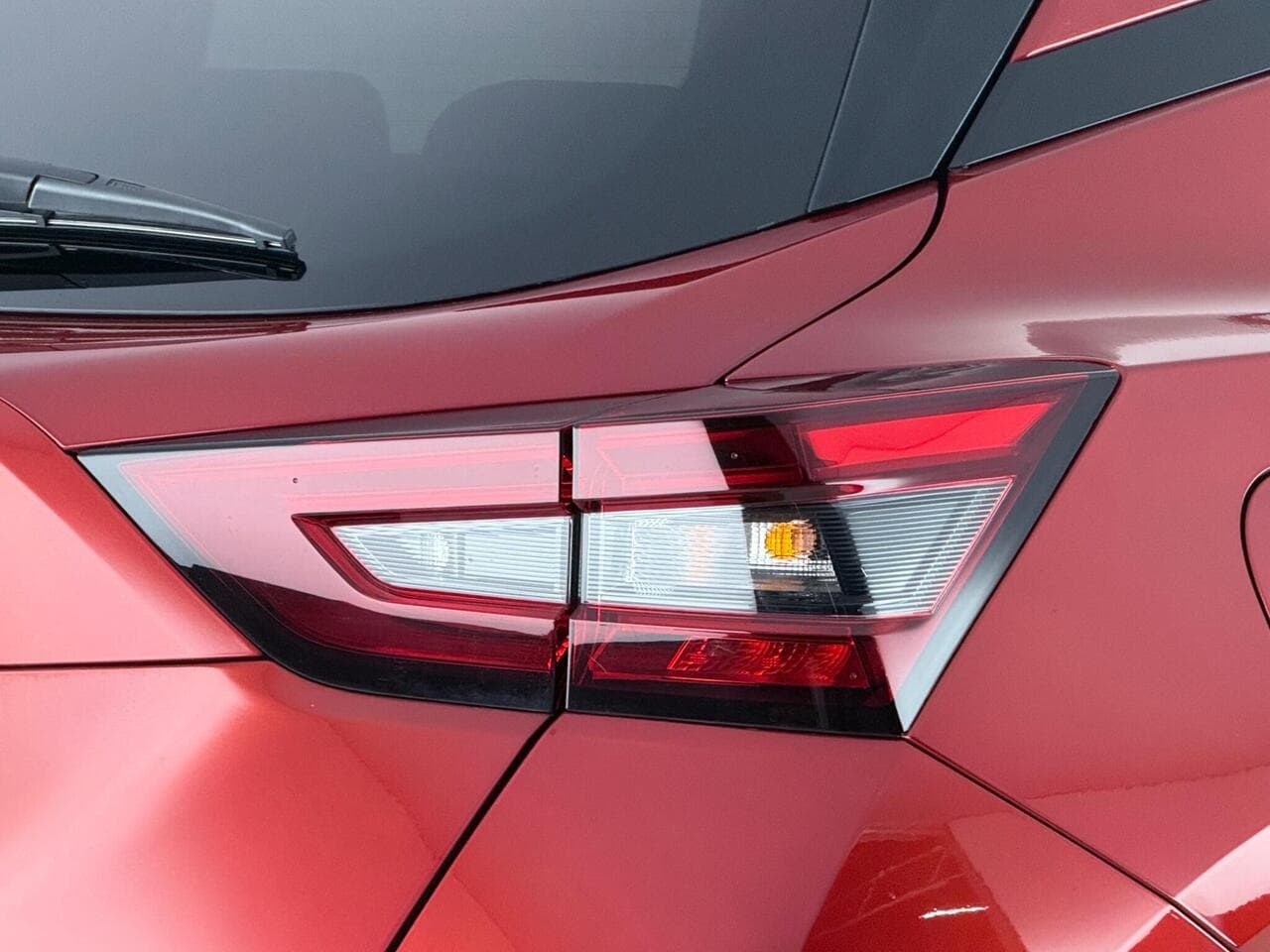 Nissan Juke thumbnail Lights Rear