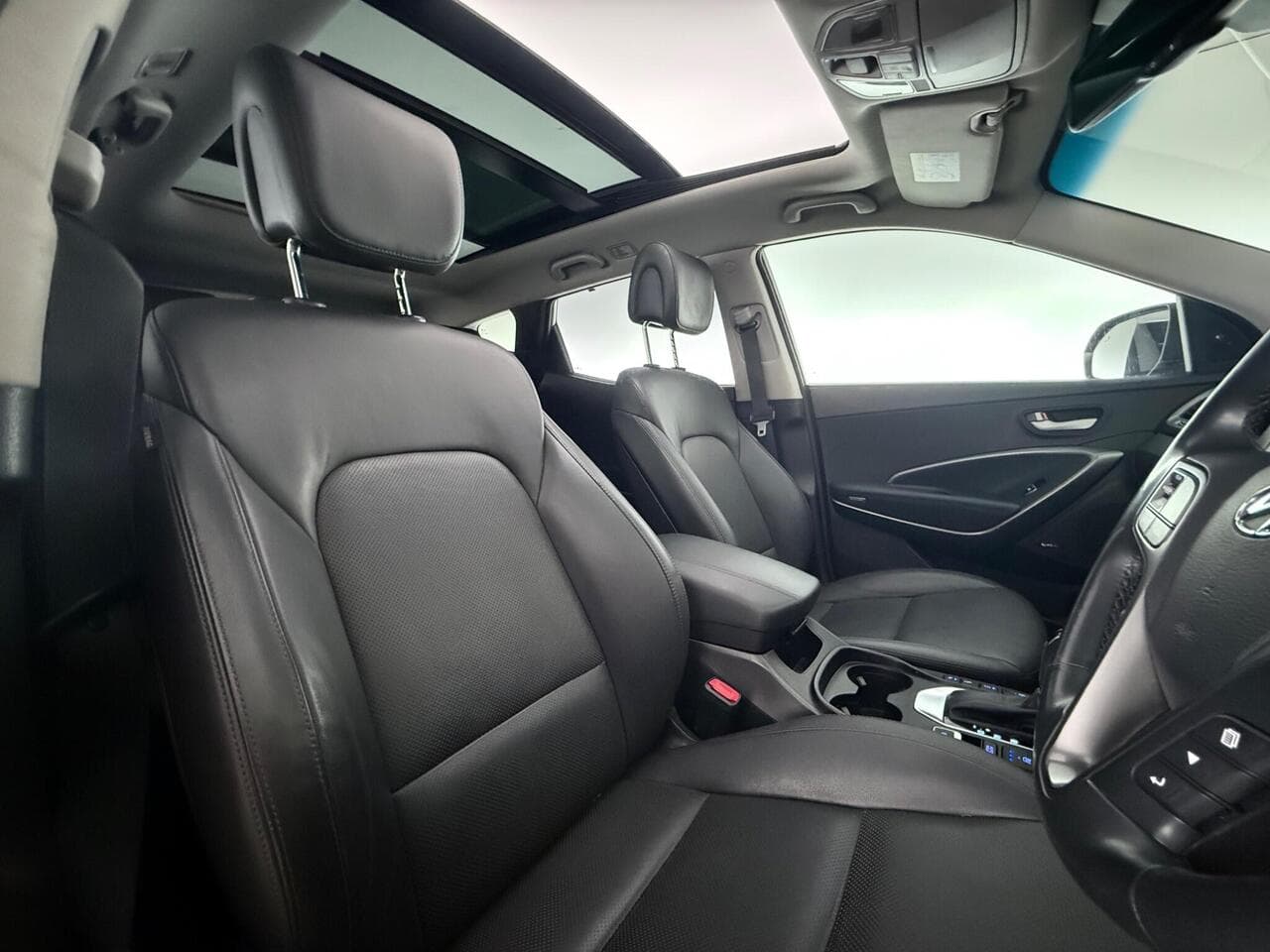 Hyundai Santa Fe thumbnail Seat Driver