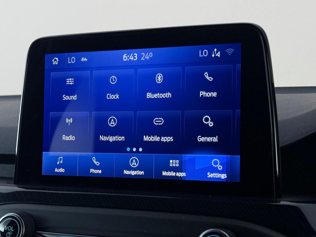 Ford Focus thumbnail Infotainment System
