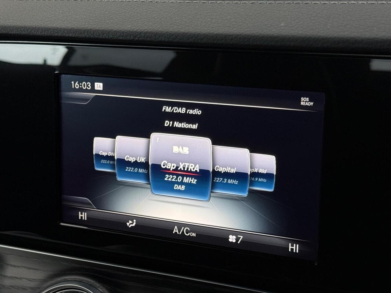 Mercedes-Benz E Class thumbnail Infotainment System