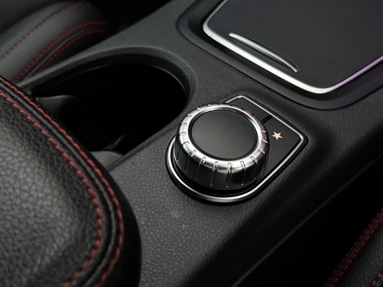 Mercedes-Benz B Class thumbnail Misc Controls