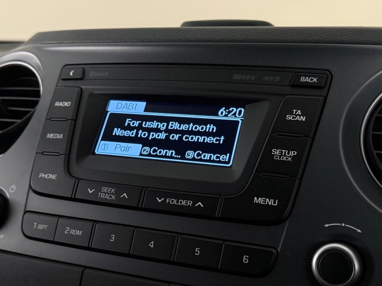 Hyundai i10 thumbnail Infotainment System