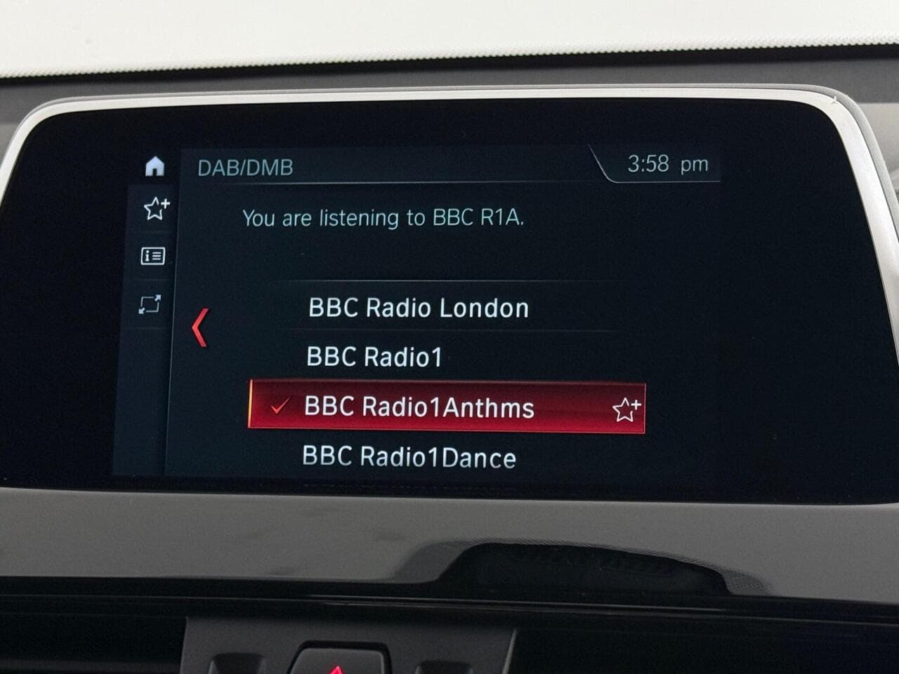 BMW X2 thumbnail Infotainment System