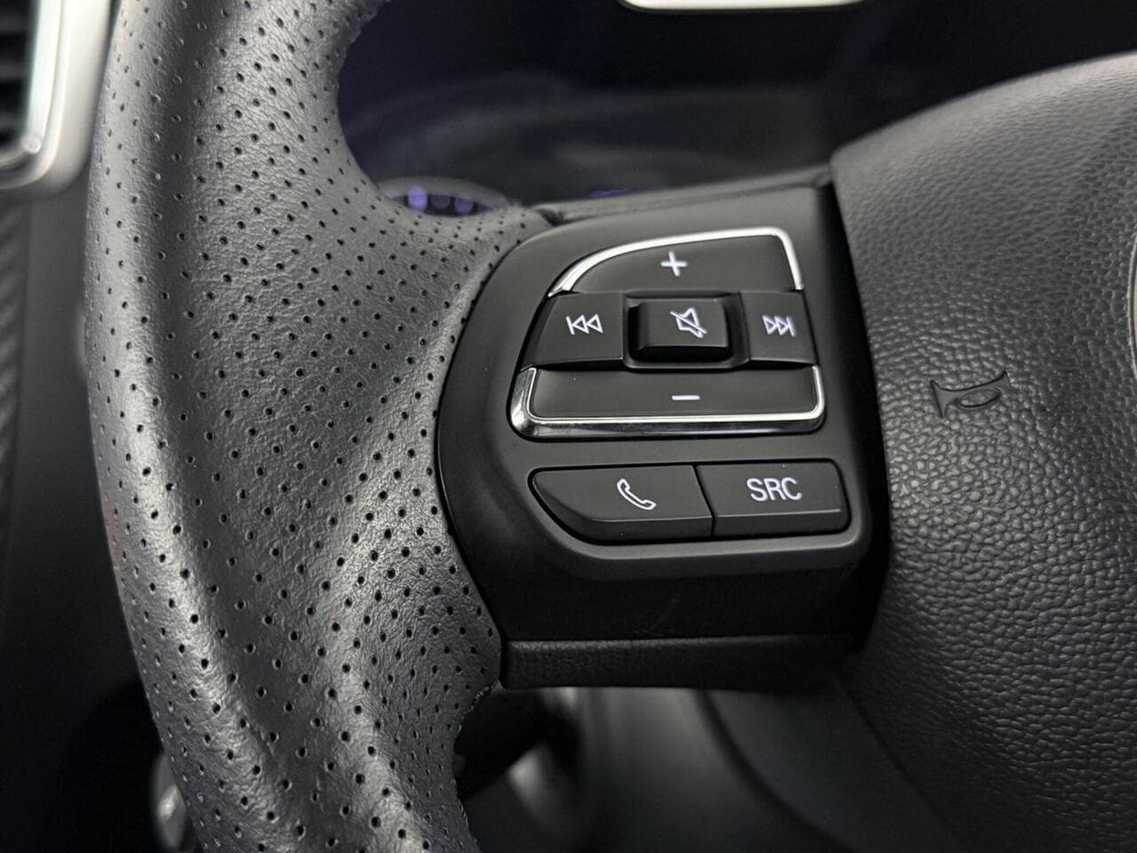 MG MG ZS thumbnail Misc Controls