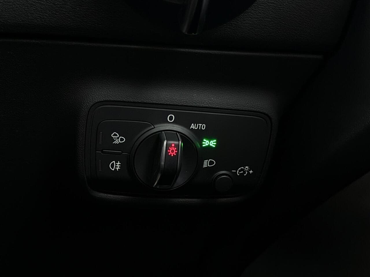 Audi TT thumbnail Misc Controls