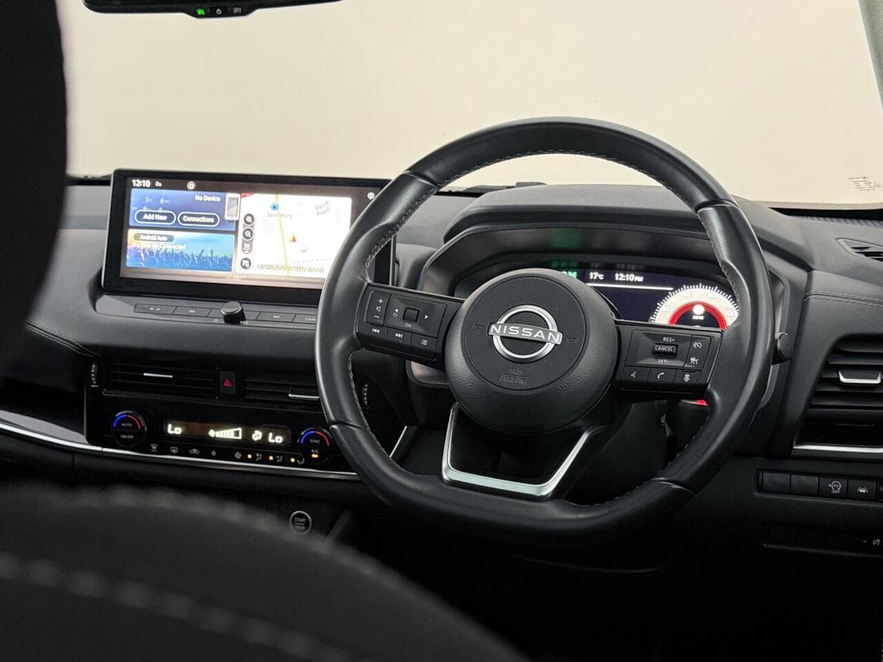 Nissan Qashqai thumbnail Steering Wheel