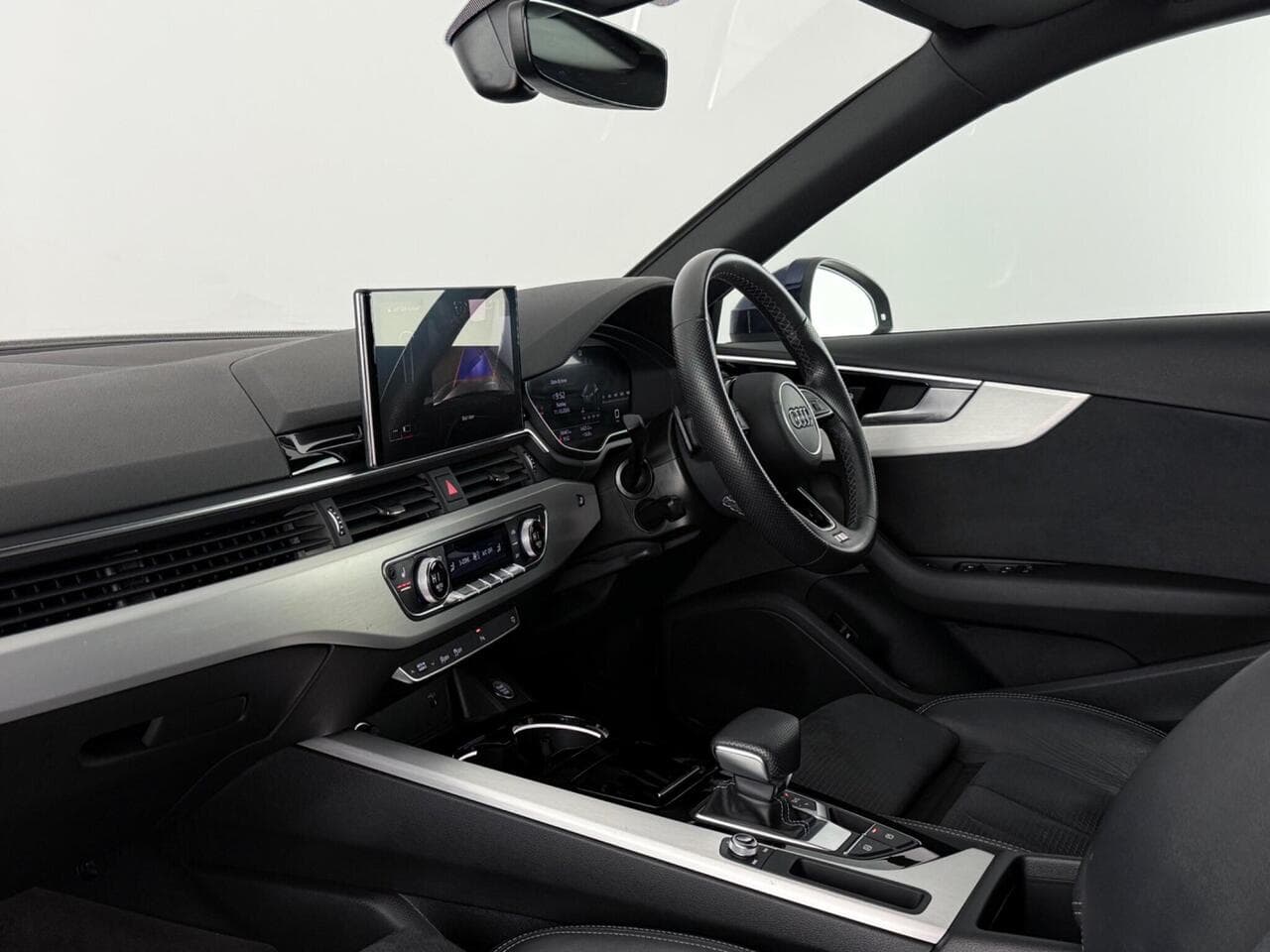 Audi A4 Avant thumbnail Interior Front