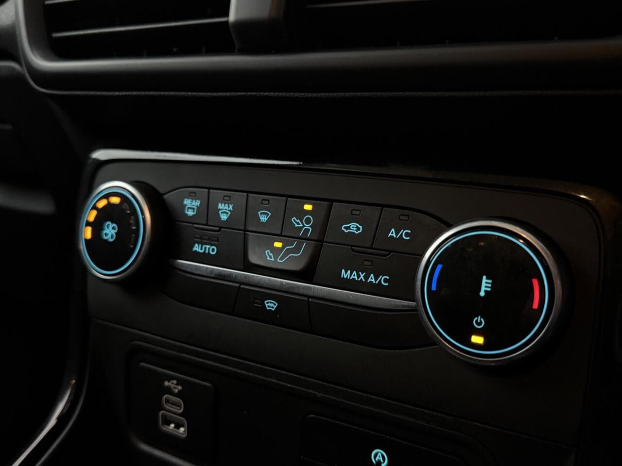 Ford EcoSport thumbnail Misc Controls