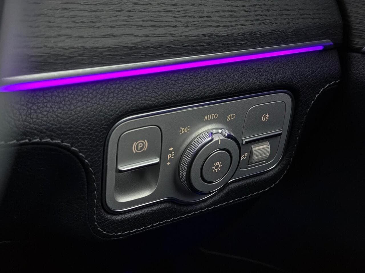 Mercedes-Benz GLE thumbnail Misc Controls