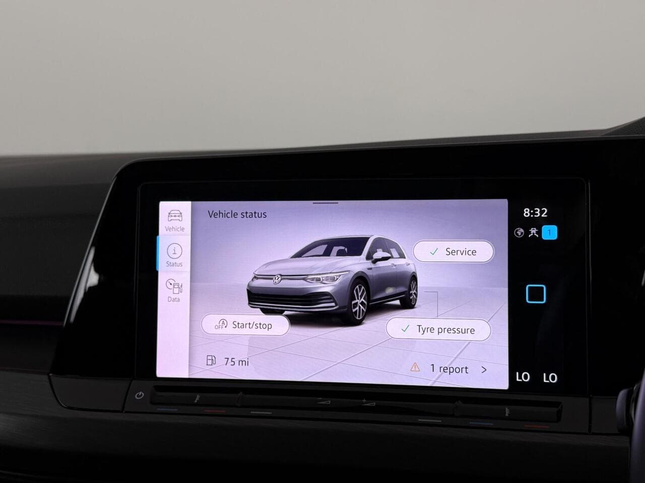 Volkswagen Golf thumbnail Infotainment System
