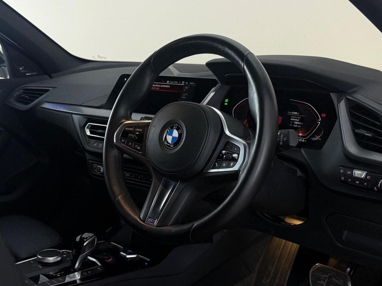 BMW 1 Series thumbnail Steering Wheel