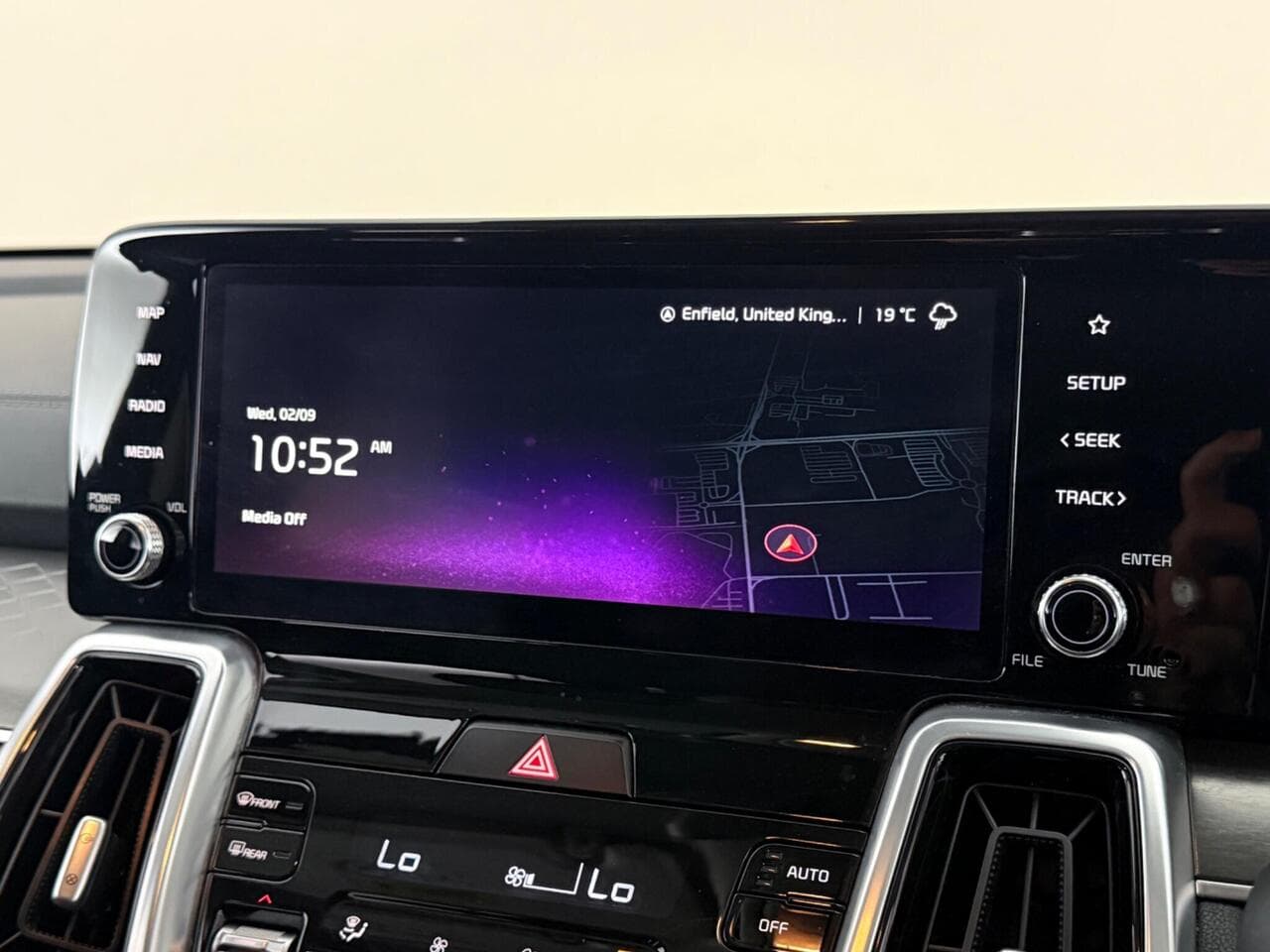 Kia Sorento thumbnail Infotainment System