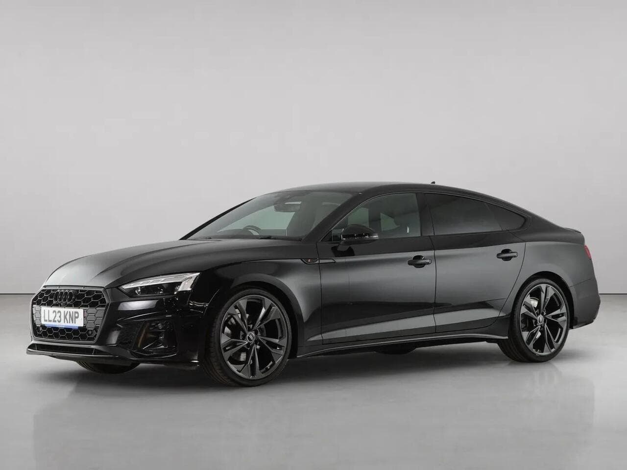 Audi A5 thumbnail Front Left