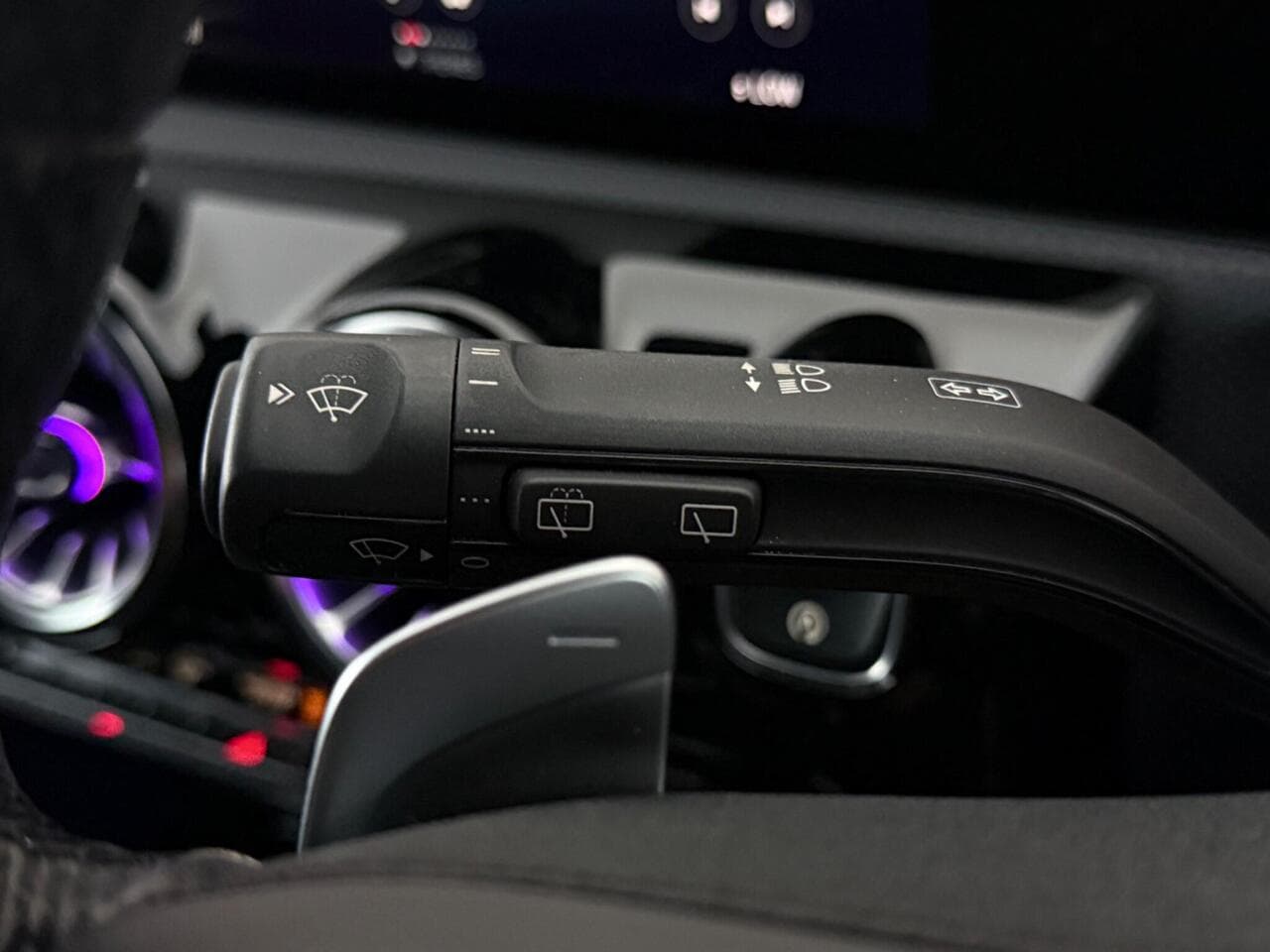 Mercedes-Benz CLA thumbnail Misc Controls