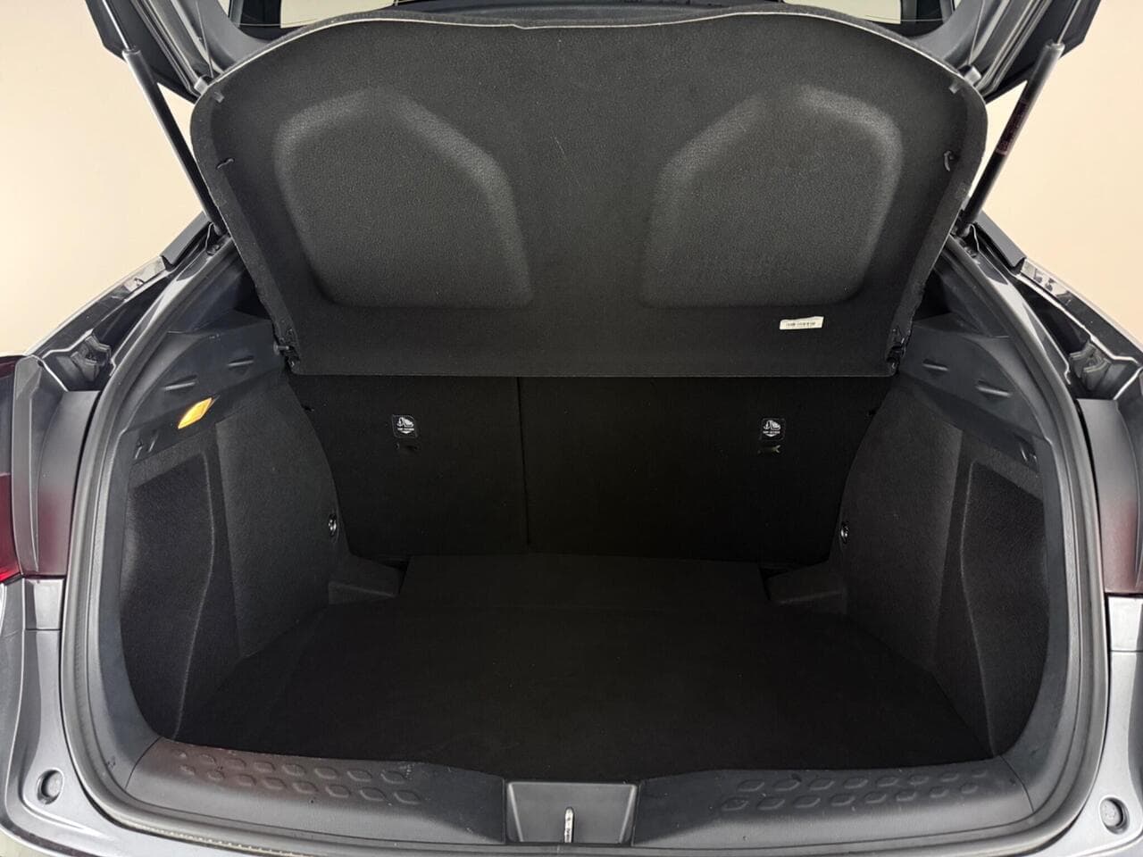 Toyota C-HR thumbnail Boot