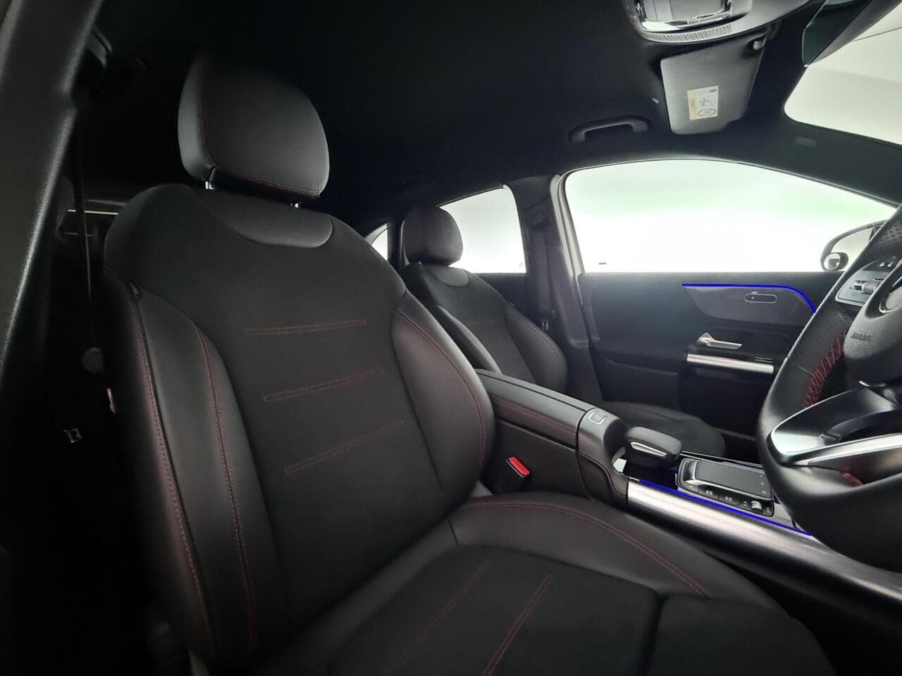 Mercedes-Benz GLA thumbnail Seat Driver