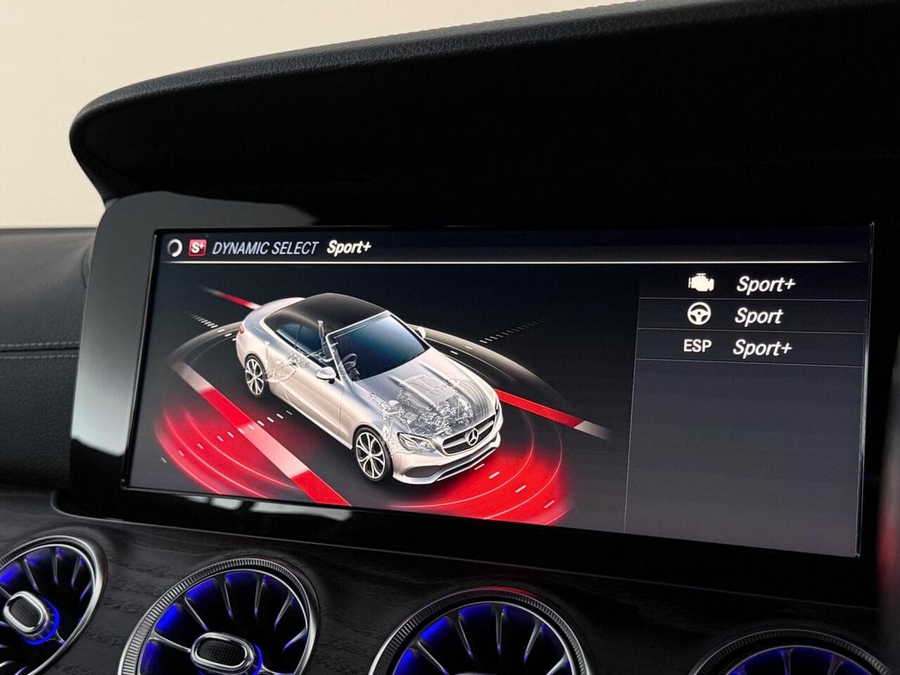 Mercedes-Benz E Class thumbnail Infotainment System
