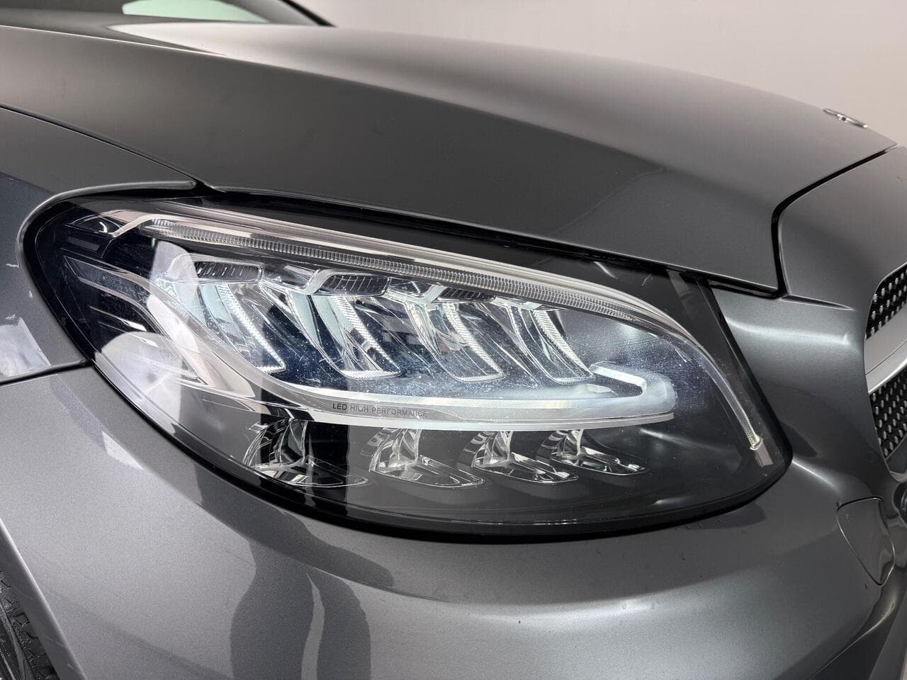 Mercedes-Benz C Class thumbnail Lights Front