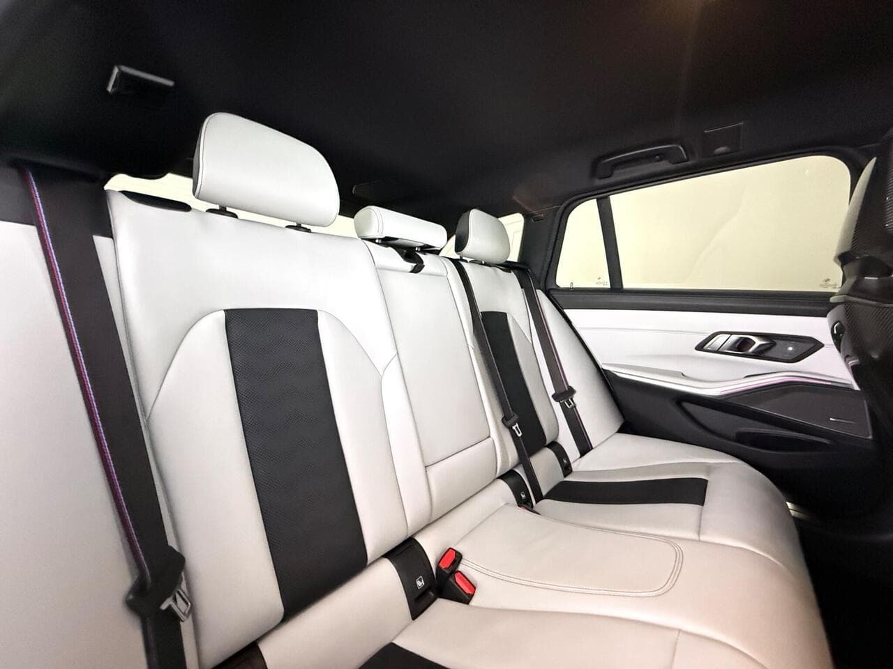 BMW M3 thumbnail Seats Rear