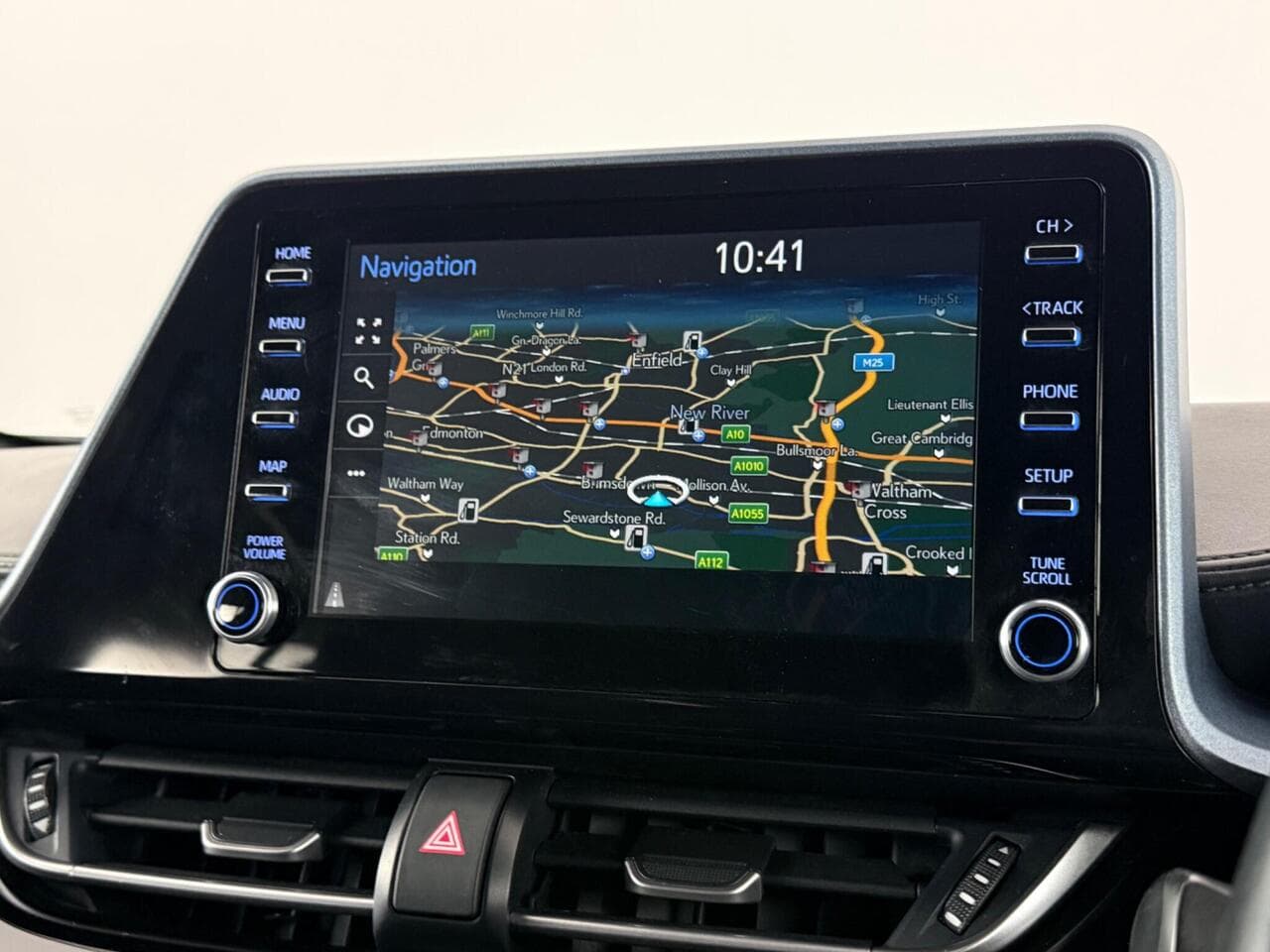 Toyota C-HR thumbnail Infotainment System