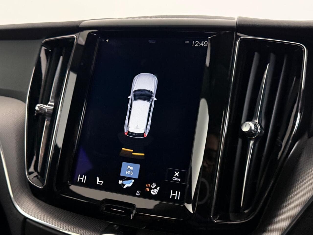 Volvo XC60 thumbnail Infotainment System