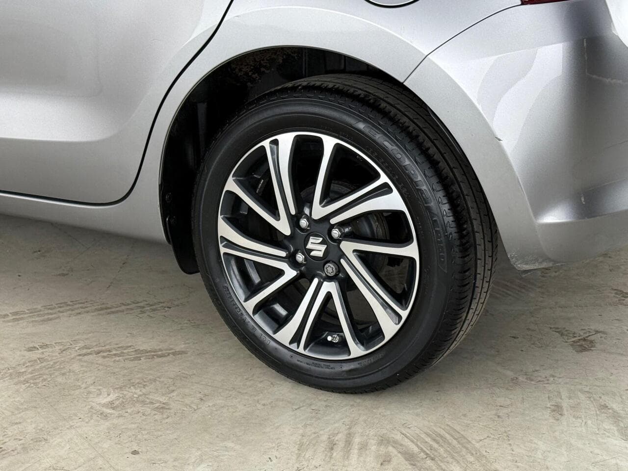 Suzuki Swift thumbnail Wheel